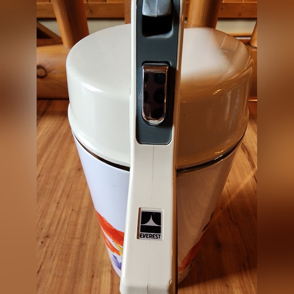 Vintage Everest Vacuum Airpot Hot Liquid Dispensor - Picture 3 of 8